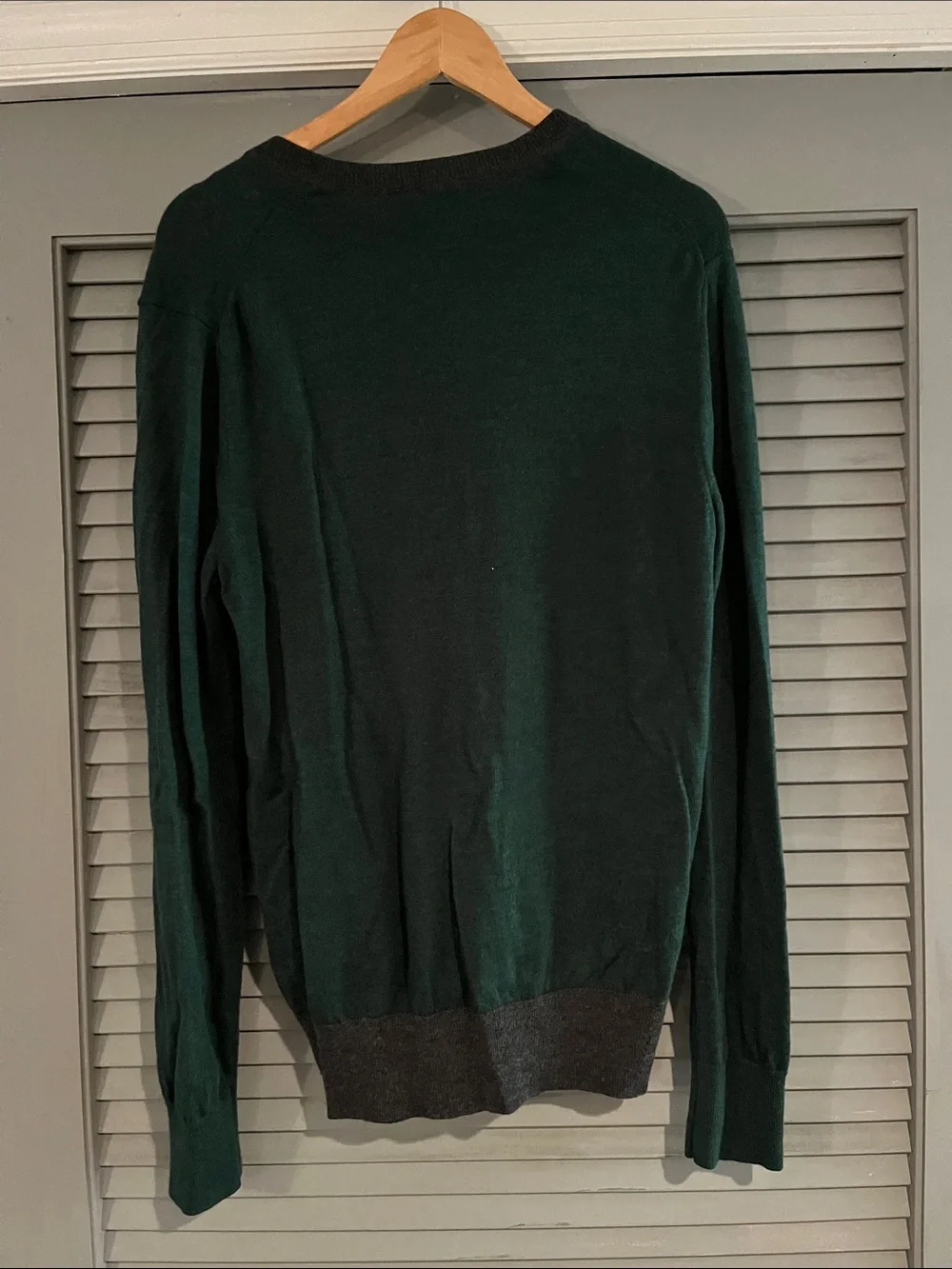 Banana Republic Men's Forest Green V-Neck Sweater with Grey Contrast Trim